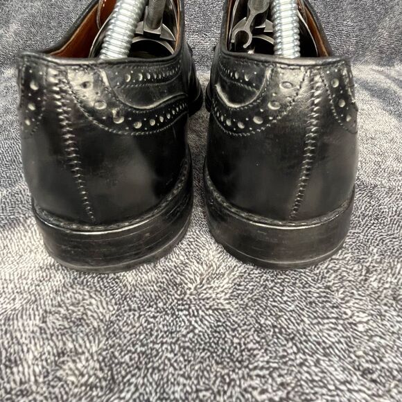 Athletic_Shoes